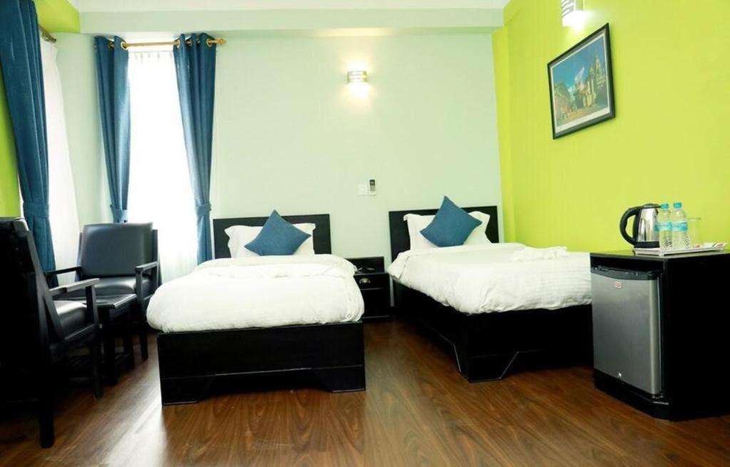 Hotel Access Nepal Катманду Екстериор снимка
