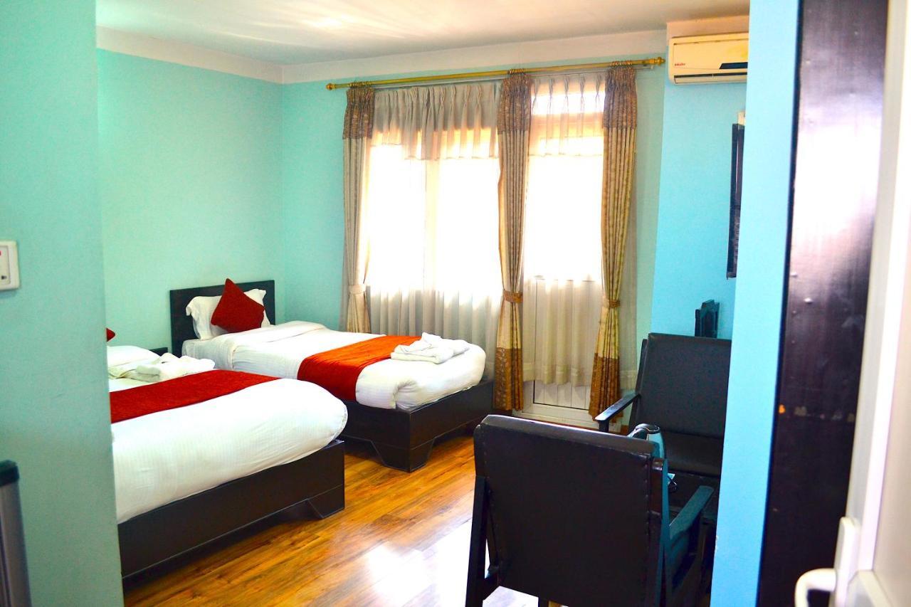 Hotel Access Nepal Катманду Екстериор снимка