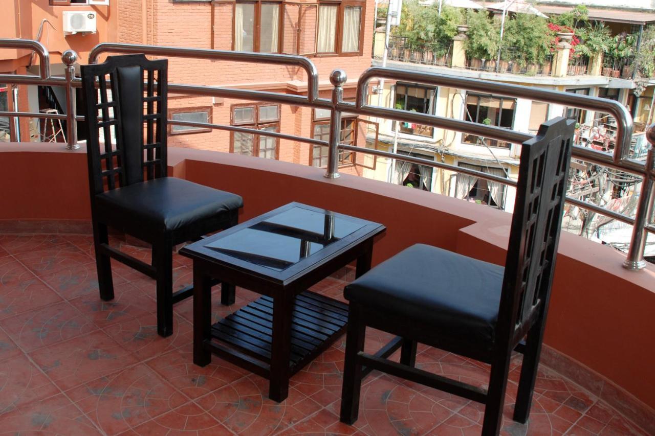 Hotel Access Nepal Катманду Екстериор снимка