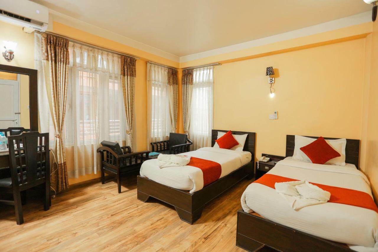 Hotel Access Nepal Катманду Екстериор снимка