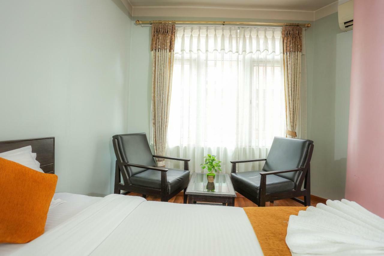 Hotel Access Nepal Катманду Екстериор снимка